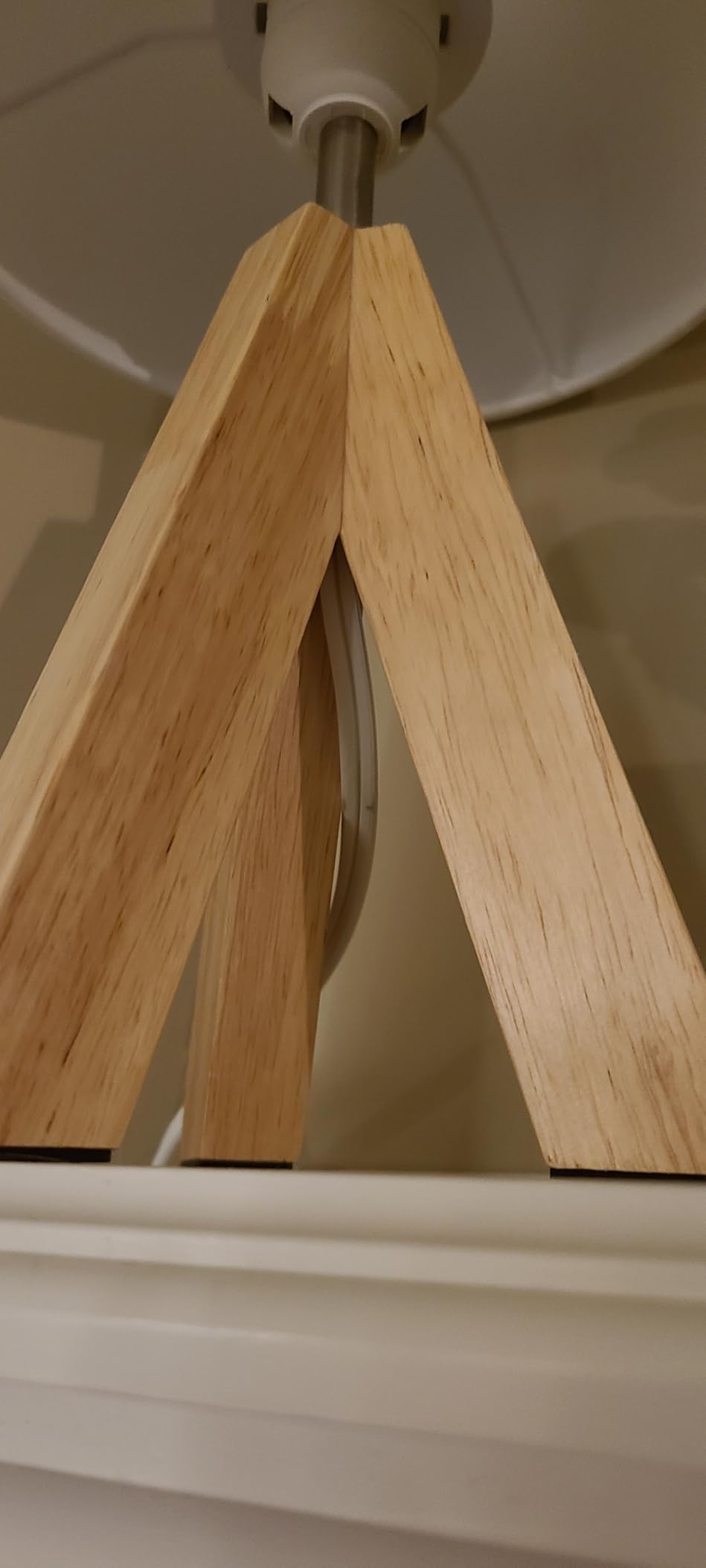 Tripod Table Lamps Set of 2, Small Bedside Lamps, Modern Nightstand Lamp with Dark Pearwood Base & Beige Shade, Boho Desk Light for Bedroom, Kids Room, Living Room, Office, Study, LE51TLP205 customer photo 1