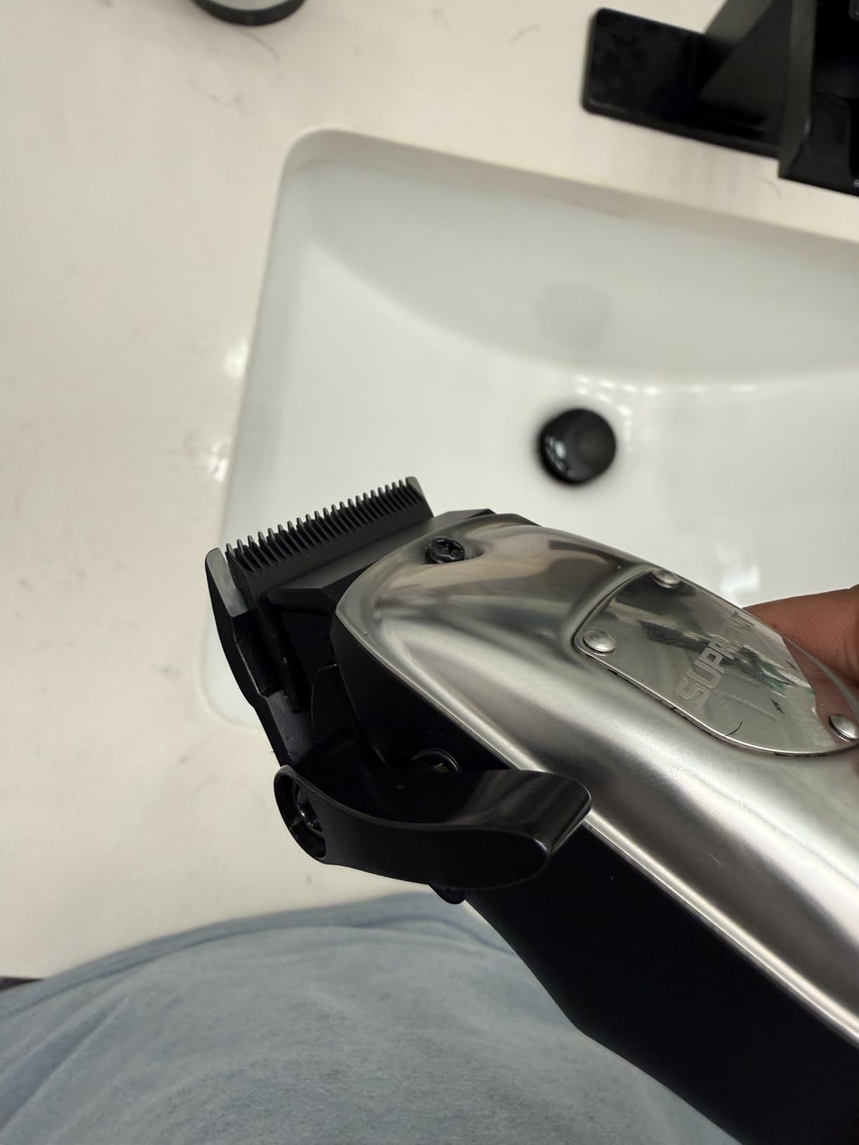 SUPRENT FANGS Professional Barber Clippers - High-Performance 13,000 RPM Vector Motor Hair Clipper Barber Trimmer Set, Professional Haircutting Kit with AI Speed Control, Patented U-Teeth Blade(black) customer photo 1