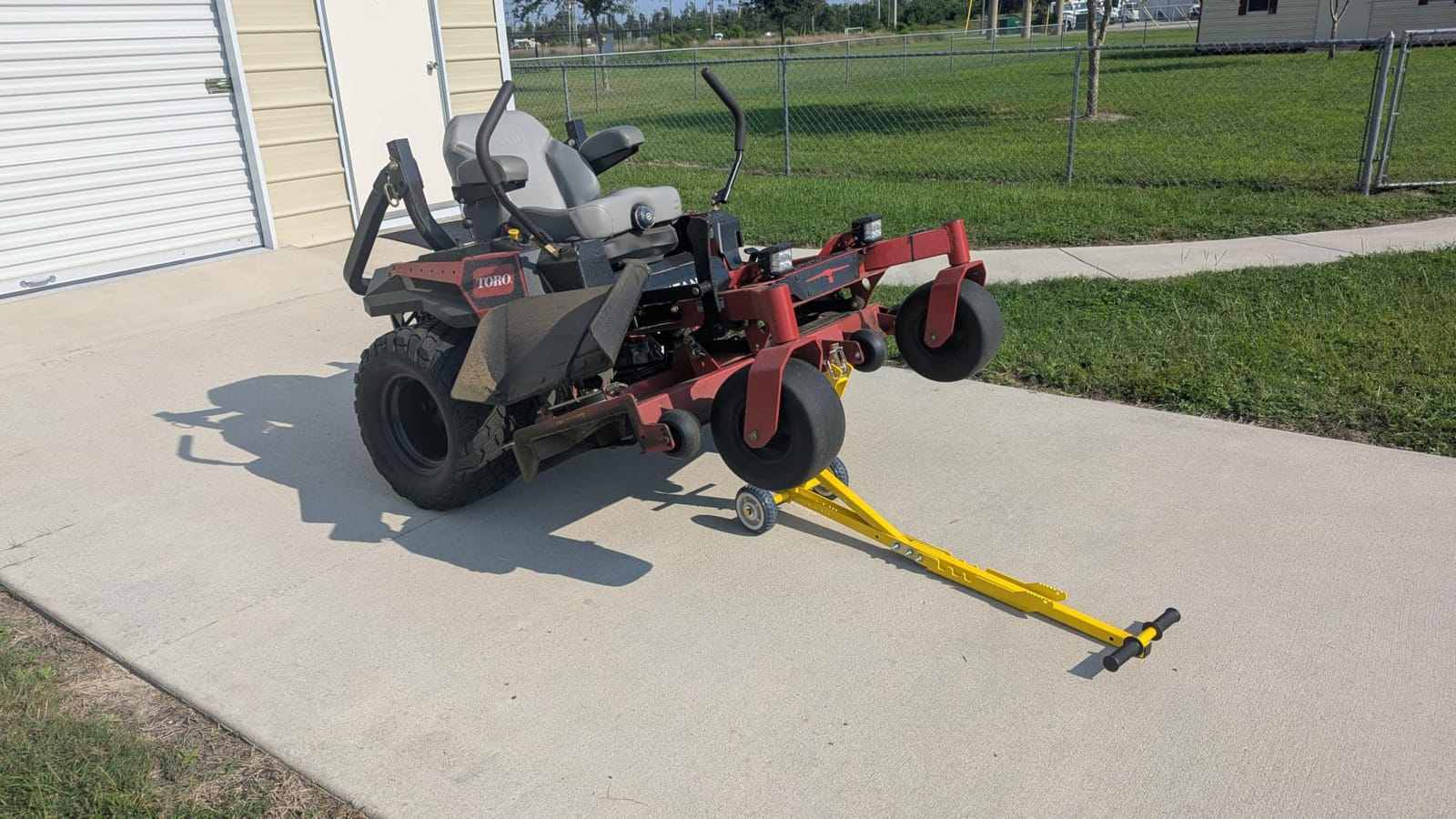 Lawn Mower Jack 800LBS, Zero Turn Mower Jack Lift, Foldable customer photo 2