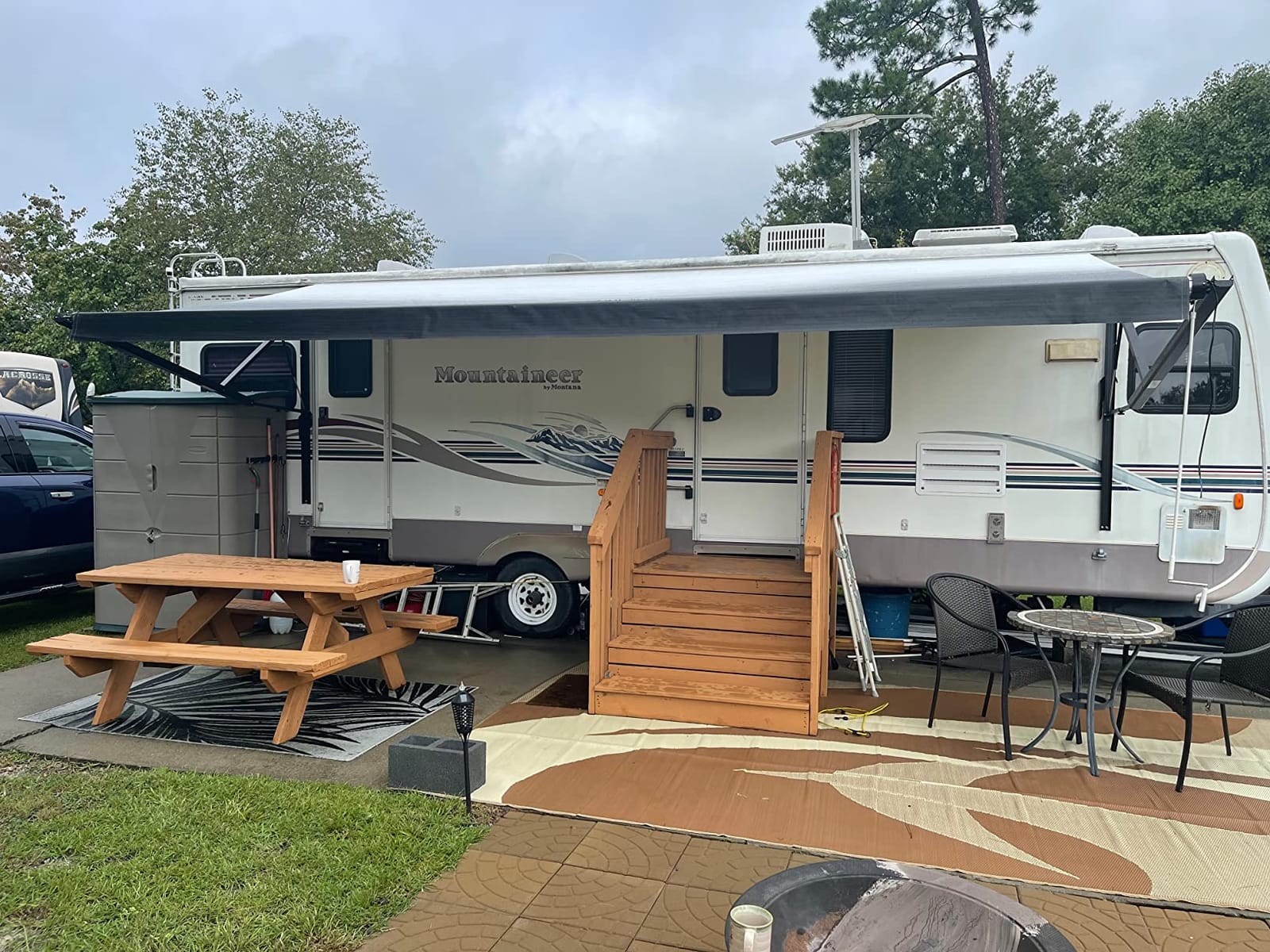 Awnlux White Motorized Modular Retractable RV Awning Full Set Assemblies for RV, 5th Wheel, Travel Trailers, Toy Haulers, and Motorhome-RV Trailer Awning for Home or Camper-17x8 Ft-Blue Strip customer photo 2