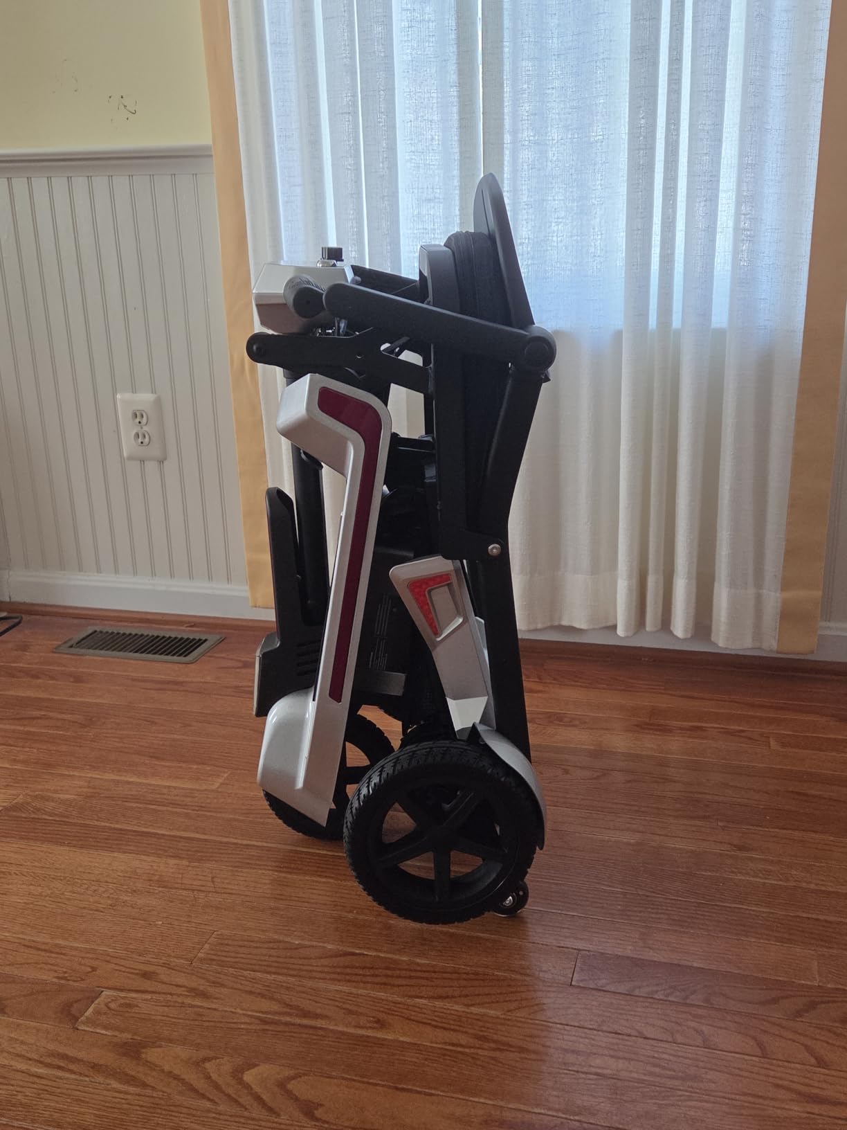 Lightweight Mobility Scooters for Seniors&Adults, Foldable 3 Wheel Scooter customer photo 1