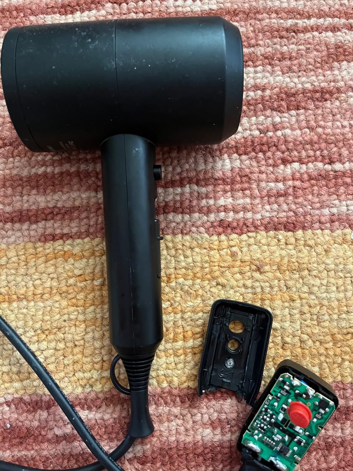 SHRATE Professional Ionic Hair Dryer with Diffuser & Nozzle | Low Noise customer photo 1