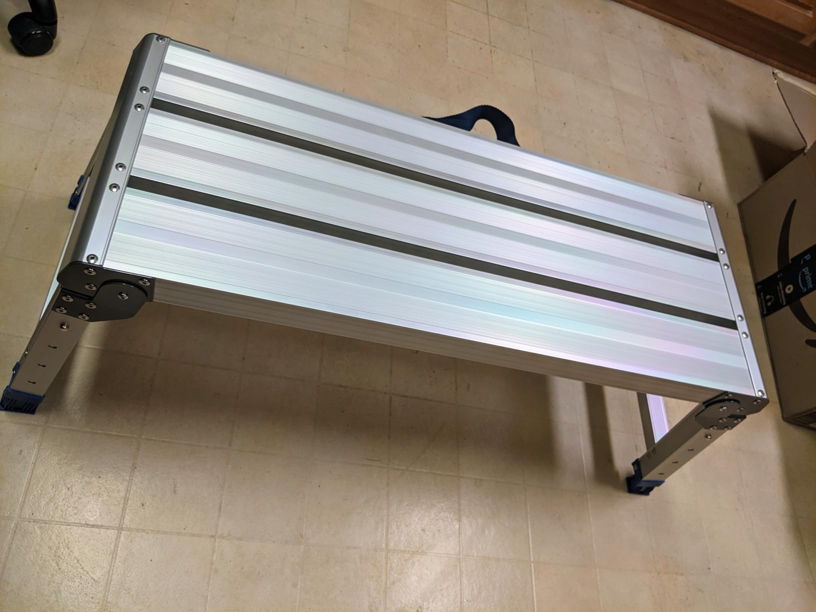 Aluminium Work Platform 660 Lbs, Portable Scaffolding Platform with One-Touch Automatic Fold, 4 Height Adjustment Step Stool, Perfect for RV Cleaning, Home Painting and Reaching High Places, Upgraded customer photo 1