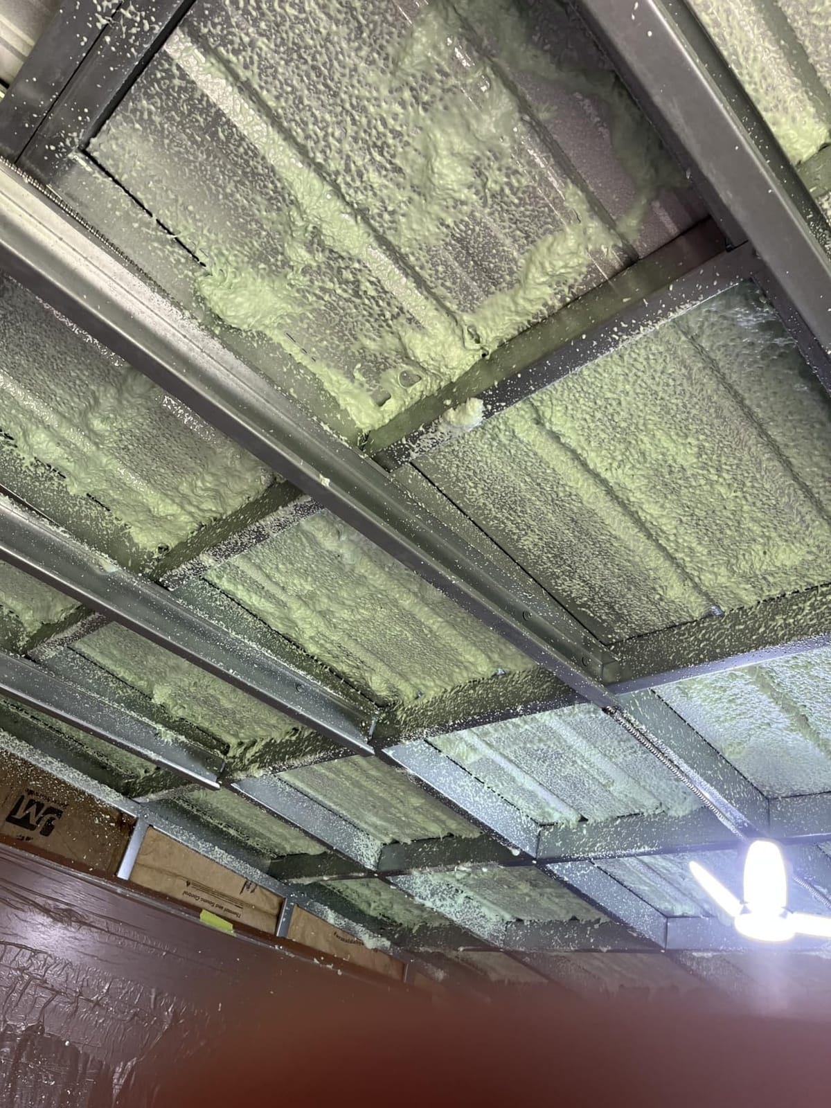 Spray Foam Insulation Kit for Walls & Attic -18 Pack Foam Insulation Spray - 360 Board ft/sq.ft. Heat & Sound Control, Energy Saving, Seal Gaps & Cracks Complete Kit with 1 Gun, Cleaner & Safety Gear customer photo 1