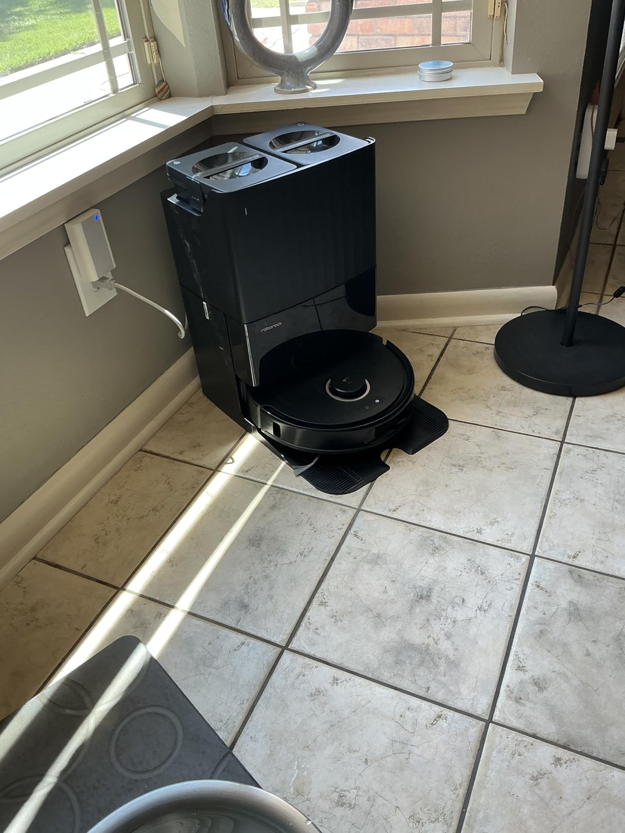 roborock 2026 New Qrevo 2 Pro Robot Vacuum and Mop, 20,000Pa Suction | FlexiArm Edge Mopping, Zero-Tangle, High-Temperature Mop Self-Cleaning, Smart Obstacle Avoidance, Auto Mop Removal, White customer photo 1