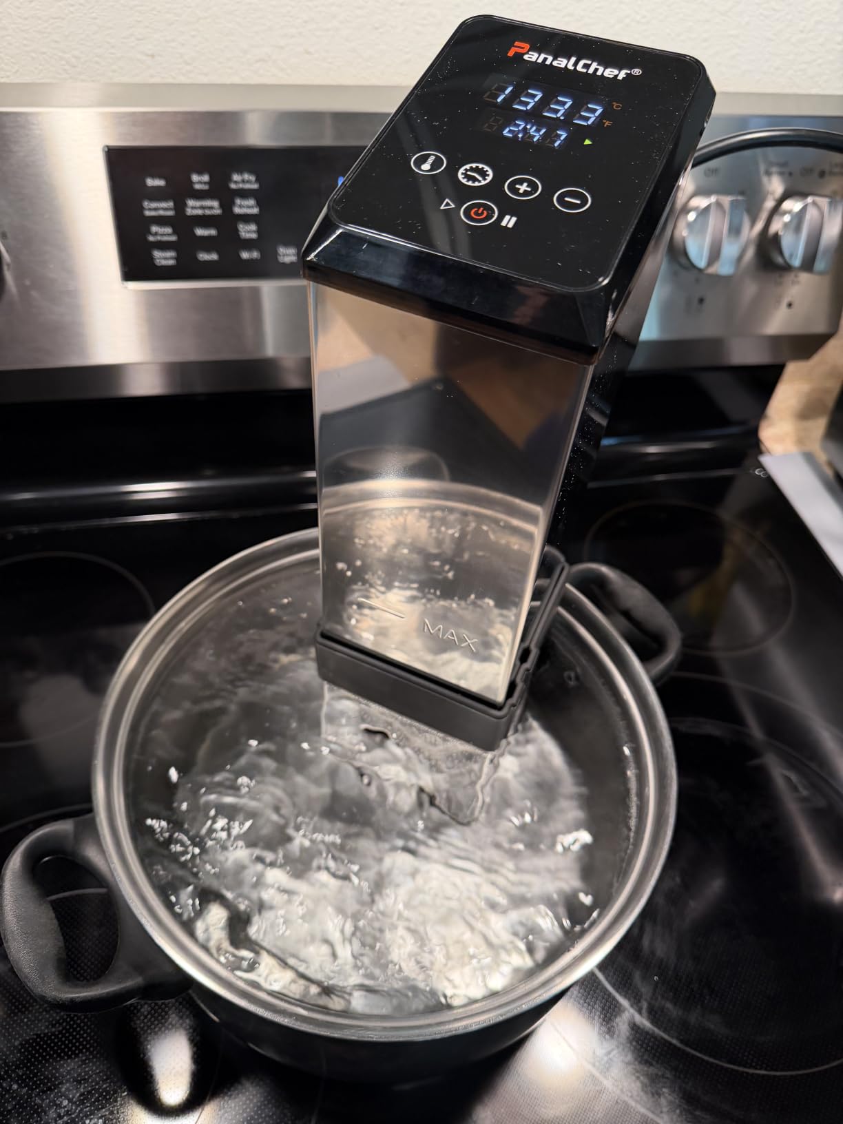 1600W Commercial Sous Vide Cooker, Immersion Circulator with One-Way Air Vent for Efficient Heat Dissipation, 360° Water Circulation, Precise Temp Control for Restaurant Home Use customer photo 2