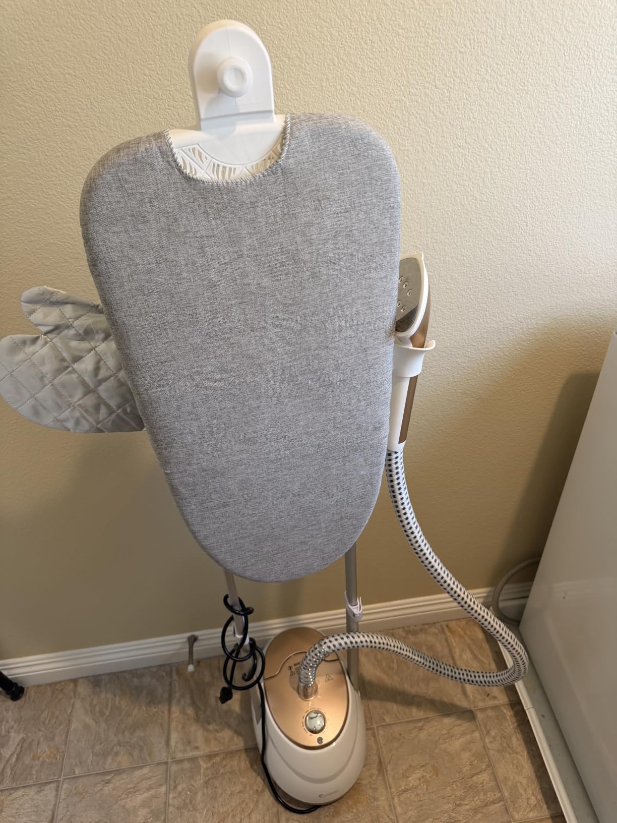 Steamer for Clothes,1800W Professional Clothes Steamer | Rotating Iron Board, 30S Heat, 2L Water Tank, Adjustable Dual Rods, 10 Fabric Modes, Leak-Proof for Luxury Fabrics customer photo 2