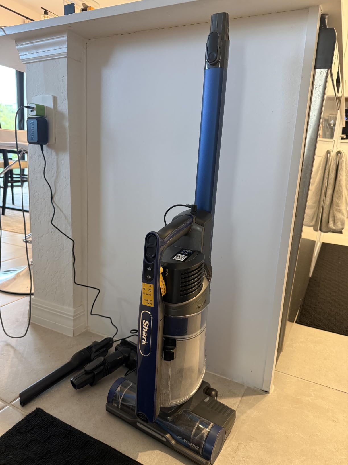 Shark Cordless Pet, Cordless Lightweight Stick Vacuum Cleaner, IY143H, Self Cleaning Brushroll, 40-Min Runtime, Removable Handheld, XL Dust Cup, Moonlight Blue (2026 Release) customer photo 1
