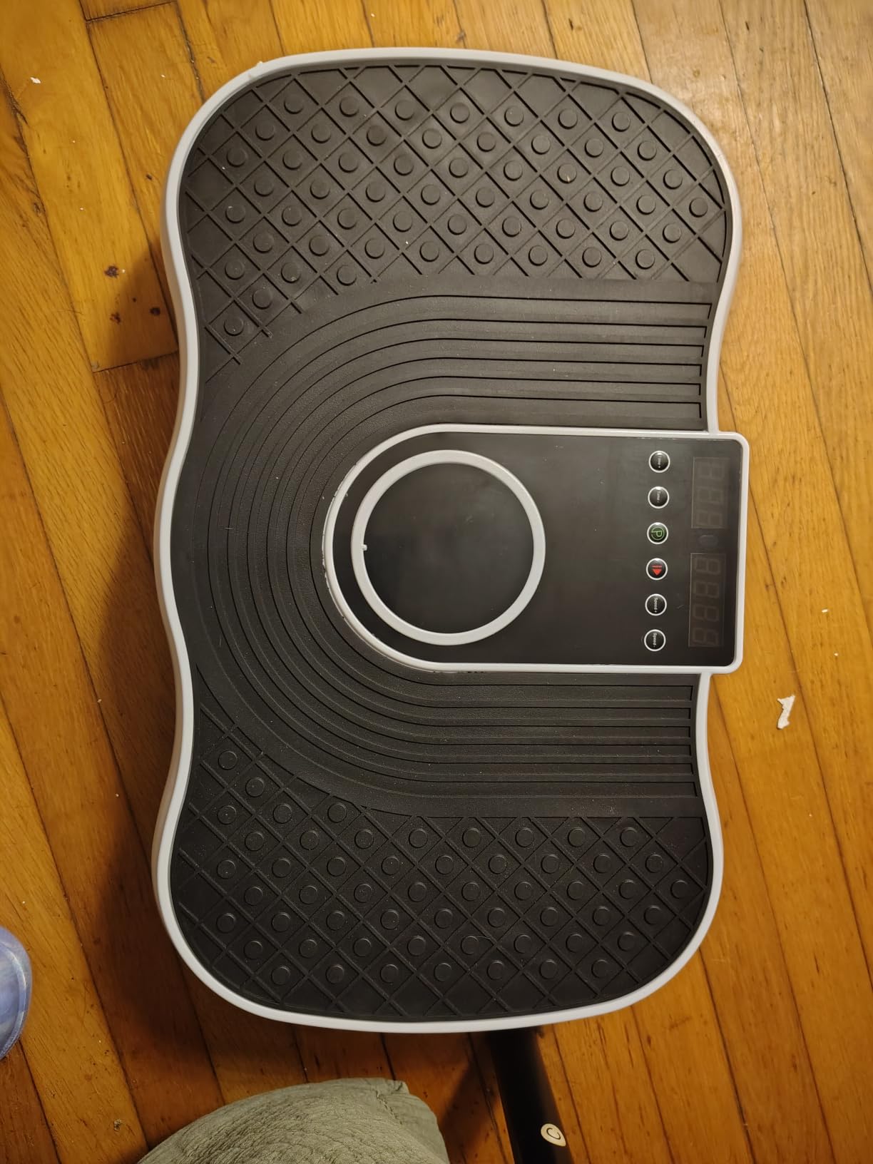 Vibration Plate Exercise Machine, Whole Body Vibration Platform | 250 Adjustable Speeds, 500lbs Capacity for Lymphatic Drainage, Weight Loss, Muscle Recovery & Home Gym Fitness customer photo 1
