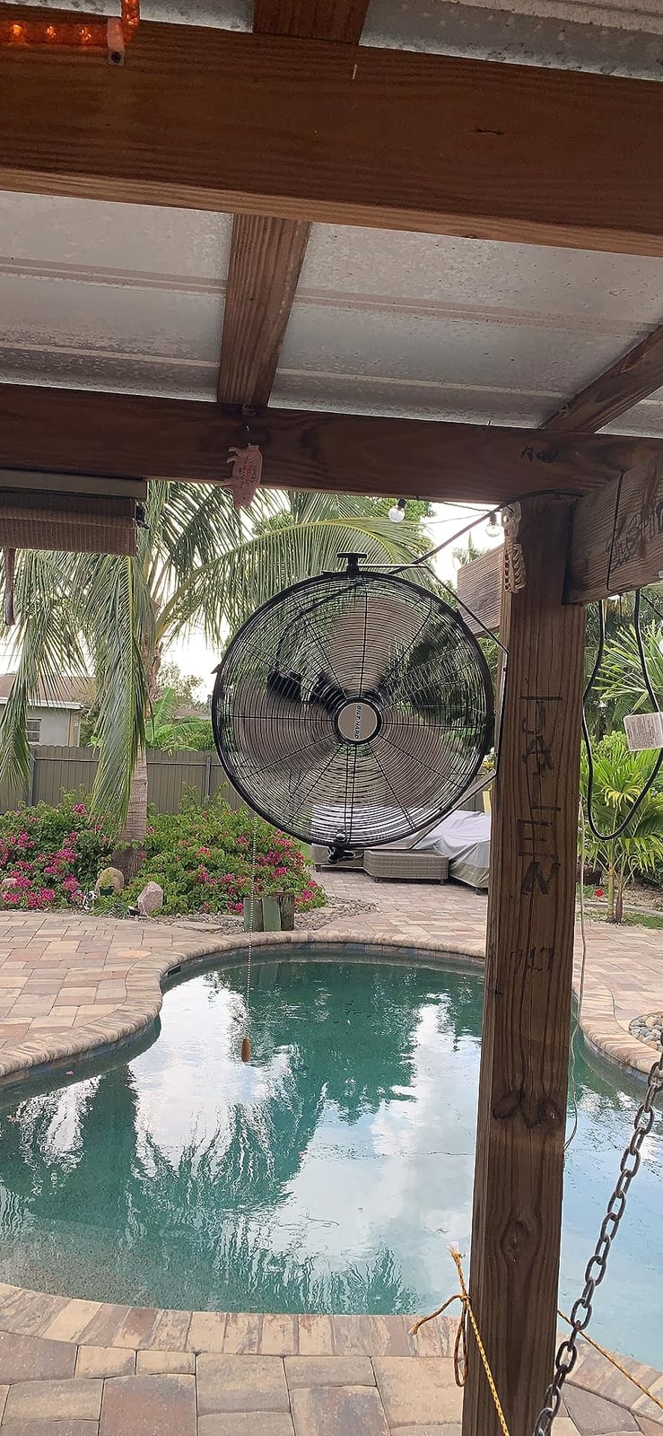 BILT HARD 24in. 6500 CFM High Velocity Wall Mounted Fan, 3-Speed Heavy Duty Shop Fan, Industrial Oscillating Fan for Commercial, Garage, Factory, Warehouse and Jobsite Use customer photo 2