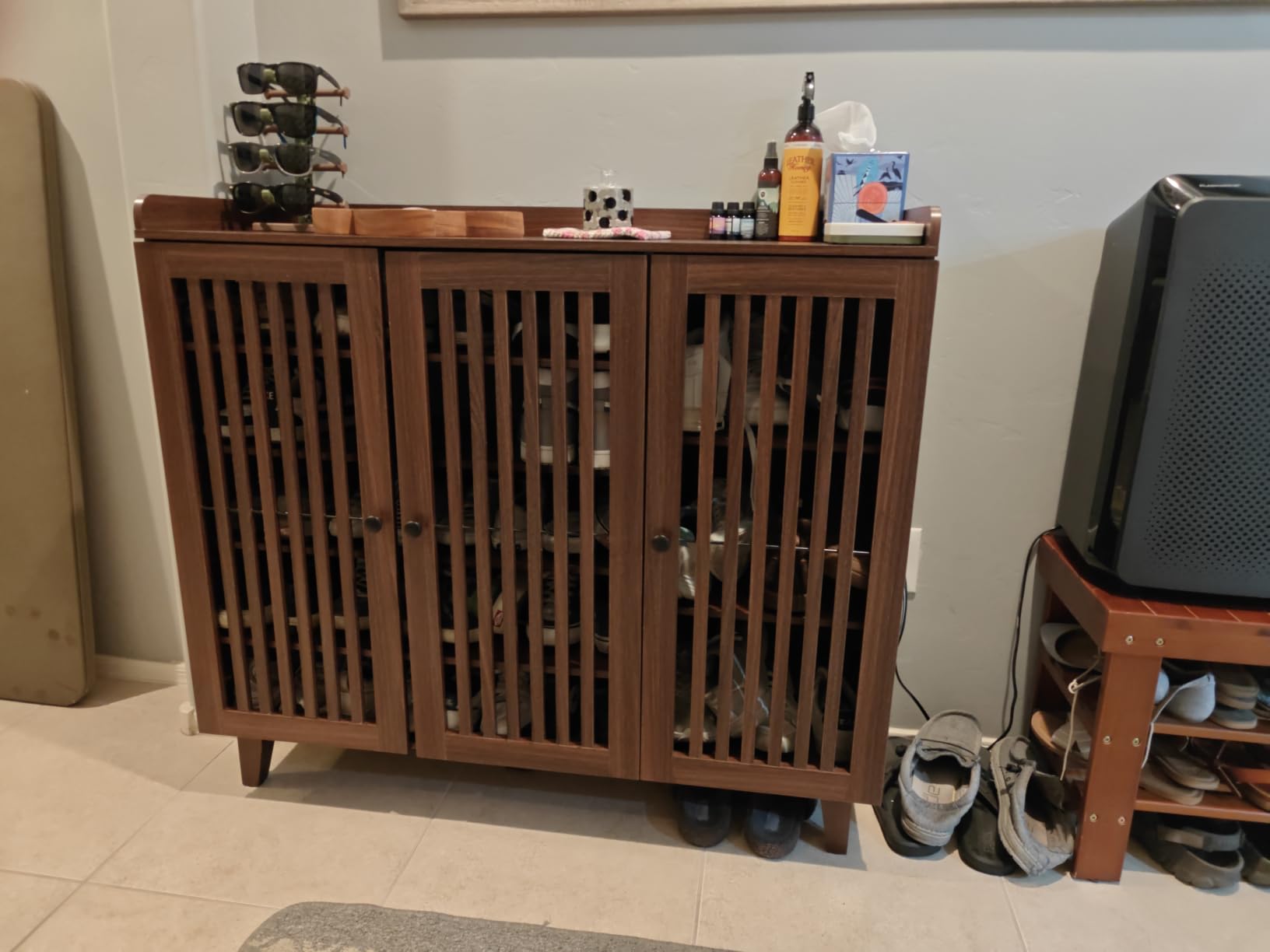 IRONCK Shoe Cabinet with 3 Doors, Shoe Storage Cabinet with Slatted Doors | 30 Pairs Wooden Hidden Shoe Rack Organizer with Adjustable Shelves for Entryway Living Room Closet, Walnut customer photo 1