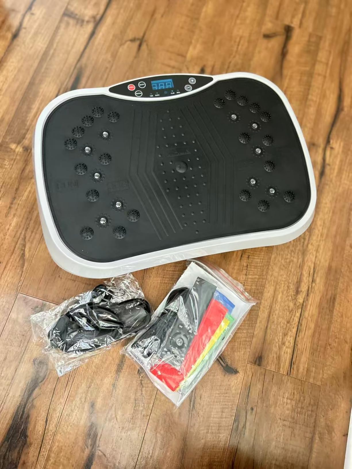 ALSO GO Vibration Plate Exercise Machine for Whole Body Lymphatic Drainage | 10 Preset Modes & 200 Levels Vibrating Platform for Home Fitness, Bluetooth Audio, Home Gym Shake Plate with Resistance Bands customer photo 1
