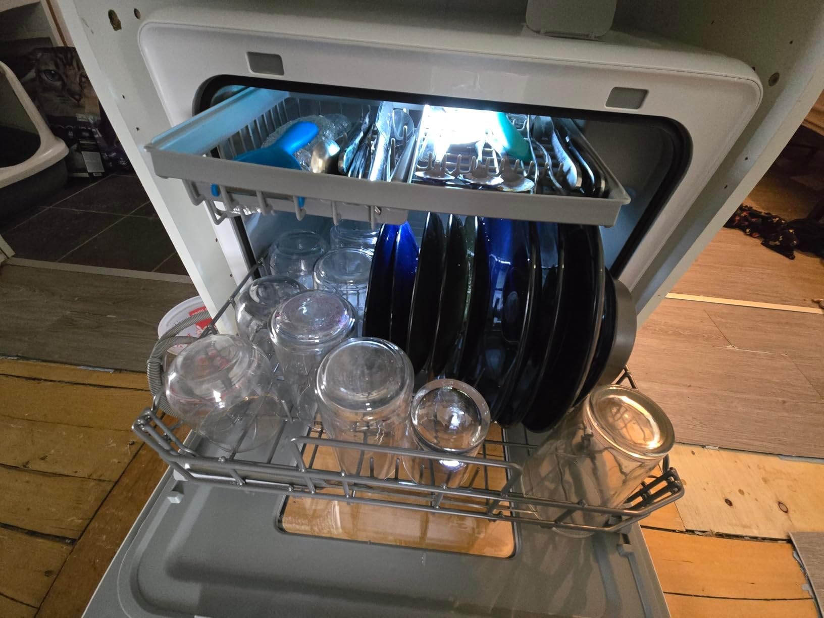 AIRMSEN Large Slim Countertop Dishwasher | Built-in Water Tank | No Hookup Needed, Heated Drying & 72H Air Refresh, 12H Delay Start, Built-in Water Softener, 3 Spray Arms & 2-Level Rack customer photo 2