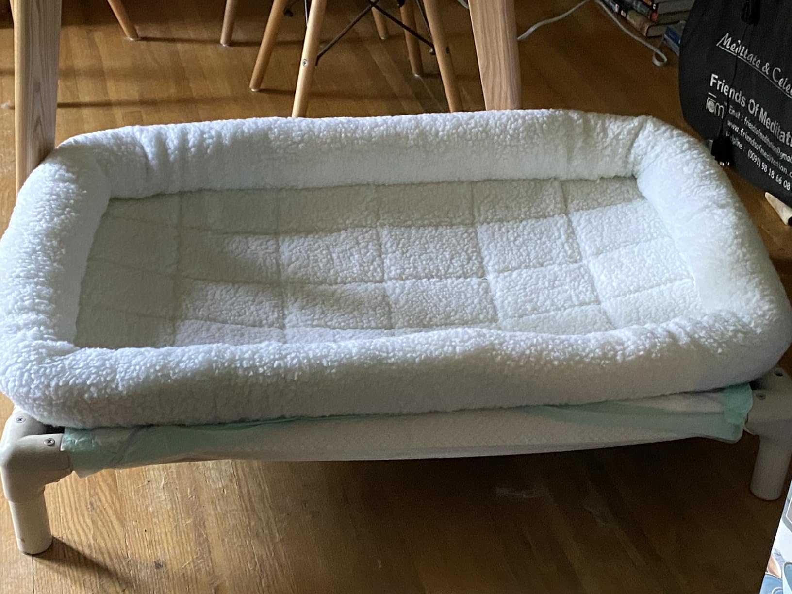 MidWest Homes for Pets QuietTime Dog Bed - White Fleece Bolster, Ultra-Soft and Machine Washable, Fits 42-Inch Crates and Carriers, for Large Breed Dogs customer photo 1