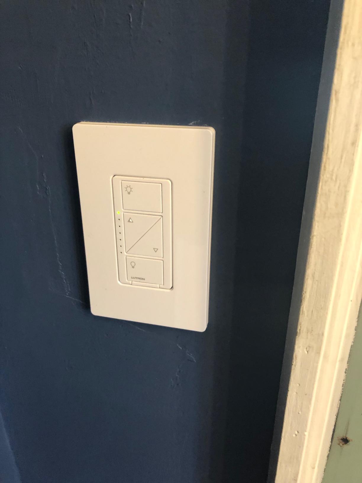 Lutron Caseta 3-Way Smart Dimmer Kit; LED Dimmer, Wireless Remote & Bracket customer photo 1