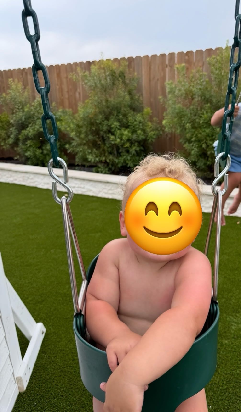 KINSPORY Toddler Swing, Full Bucket Baby Swing Seat & Iron Chains (Green) customer photo 1