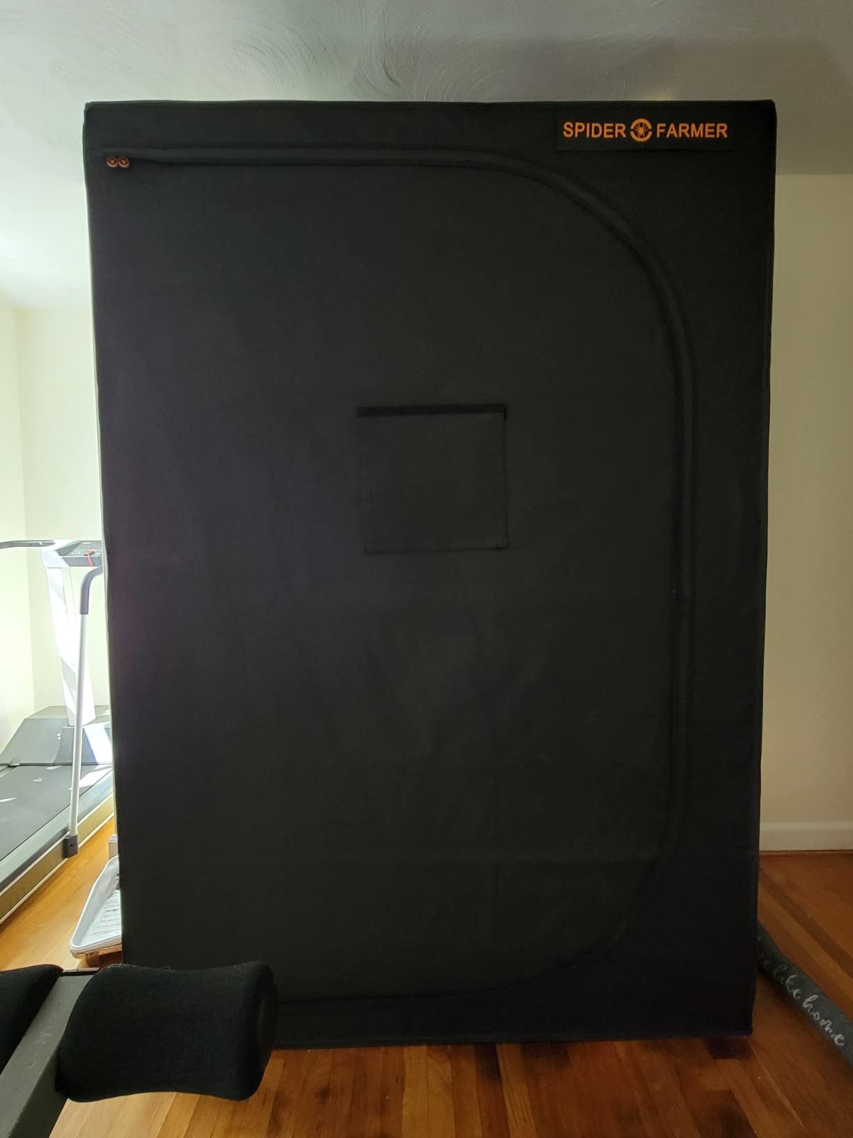 Spider Farmer 2.3x2.3 Grow Tent, 28