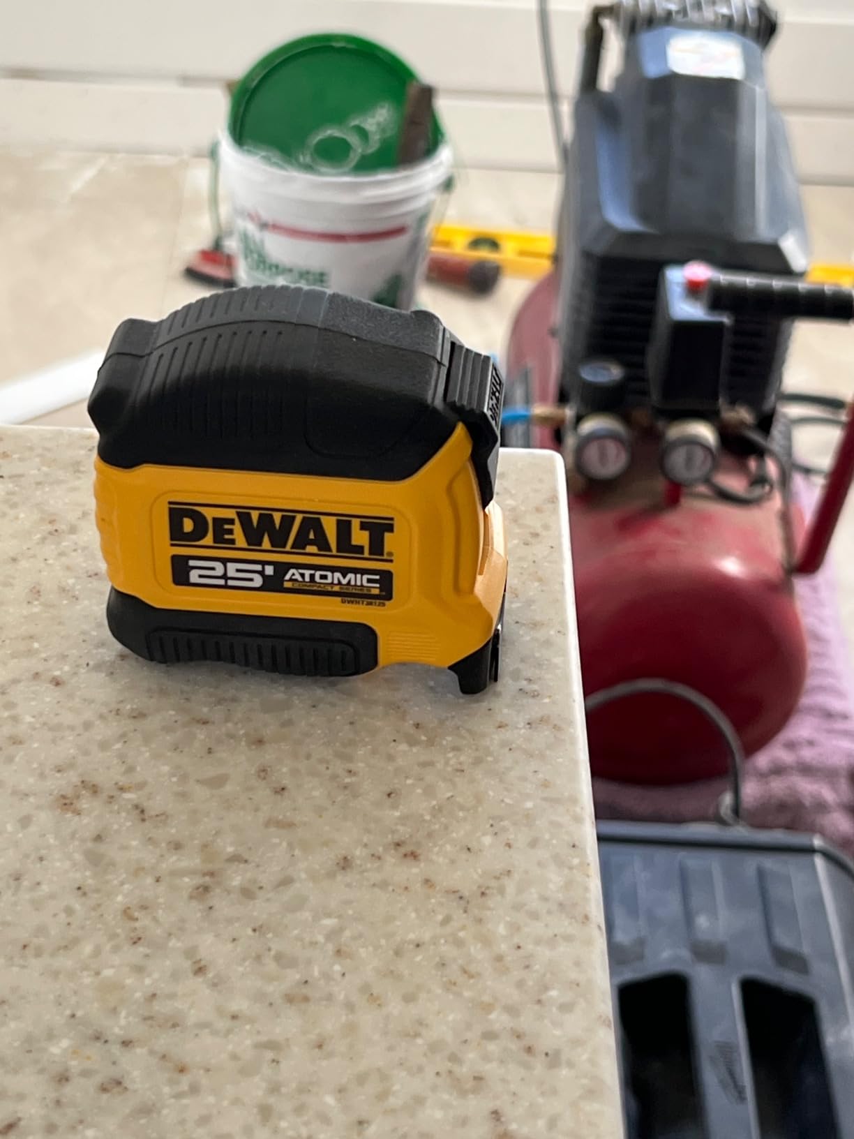 DEWALT Atomic Compact Series 25 ft. Tape Measure (DWHT38125S) customer photo 2