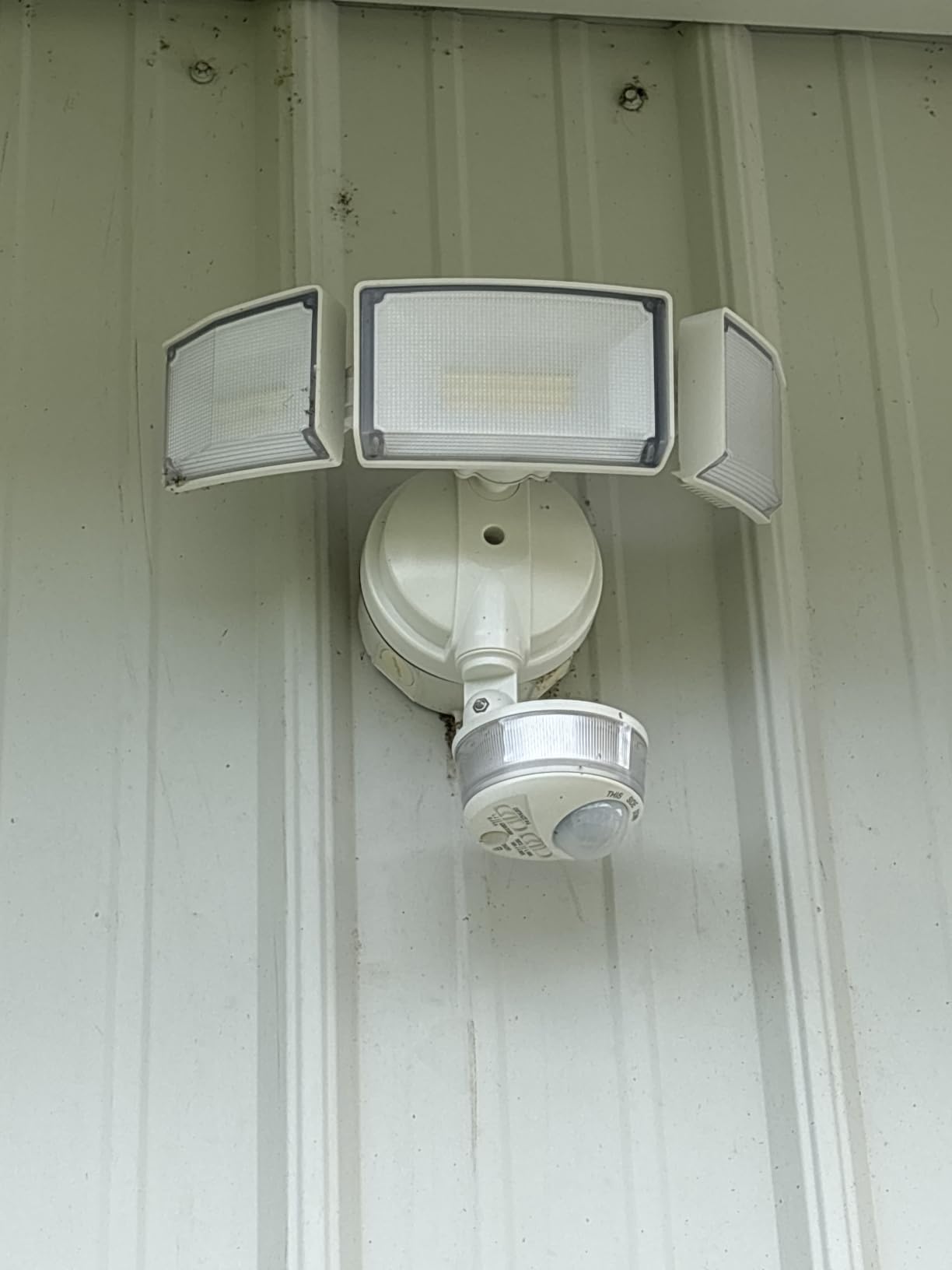 LUTEC 74W 8000 Lumen Motion Sensor Outdoor Lights, 5000K Daylight, IP65 Waterproof Flood Lights Outdoor with Night Light, Dusk to Dawn Motion Detector LED Security Light for Outside Garage, Yard-Black customer photo 1
