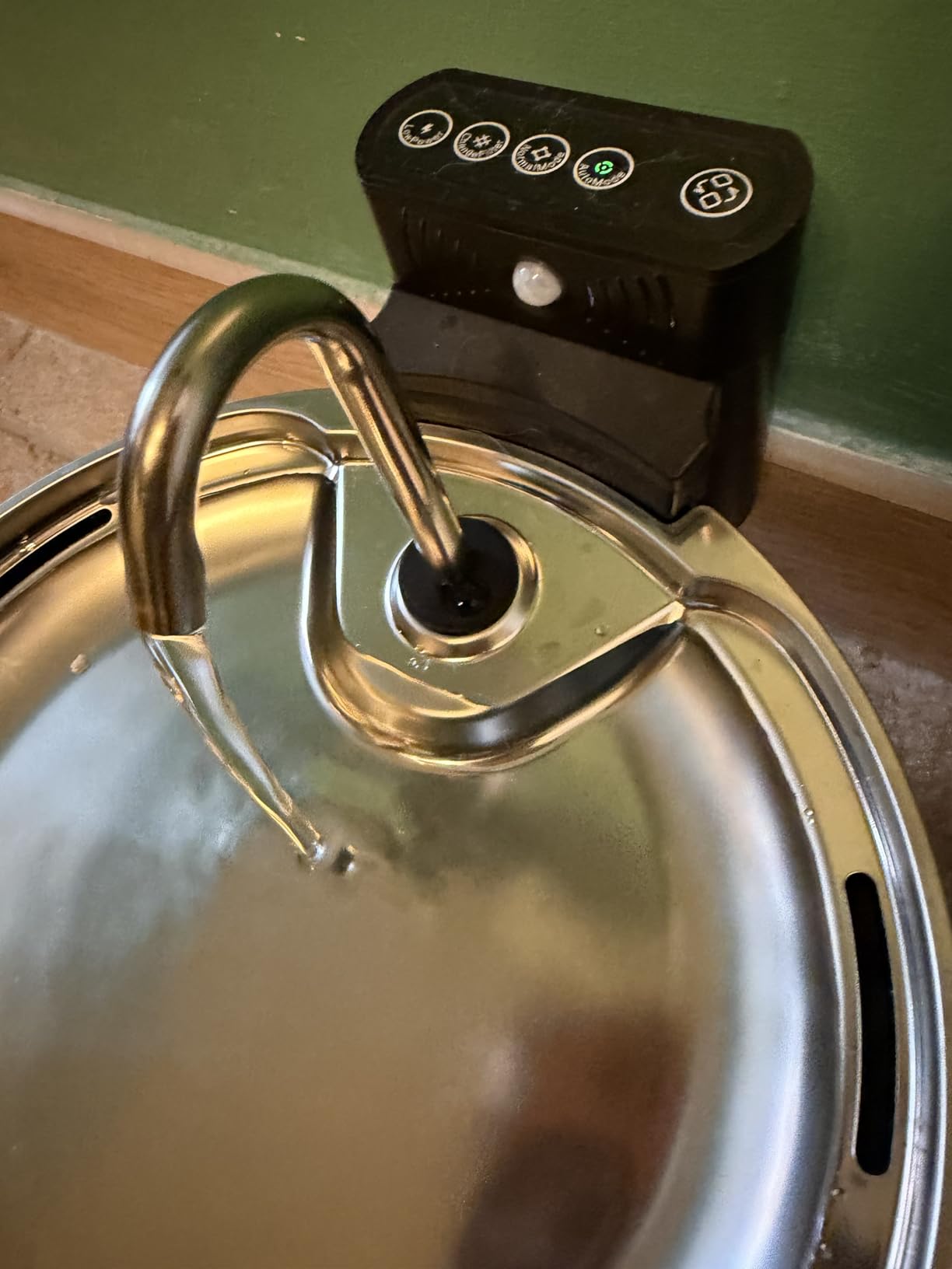 Wireless Cat Water Fountain [Water & Battery Separation] FEELNEEDY Stainless Steel Automatic Pet Water Dispenser, 4000mAh Battery Operated Water Fountains for Cats Dogs - 3.5L/118oz customer photo 1