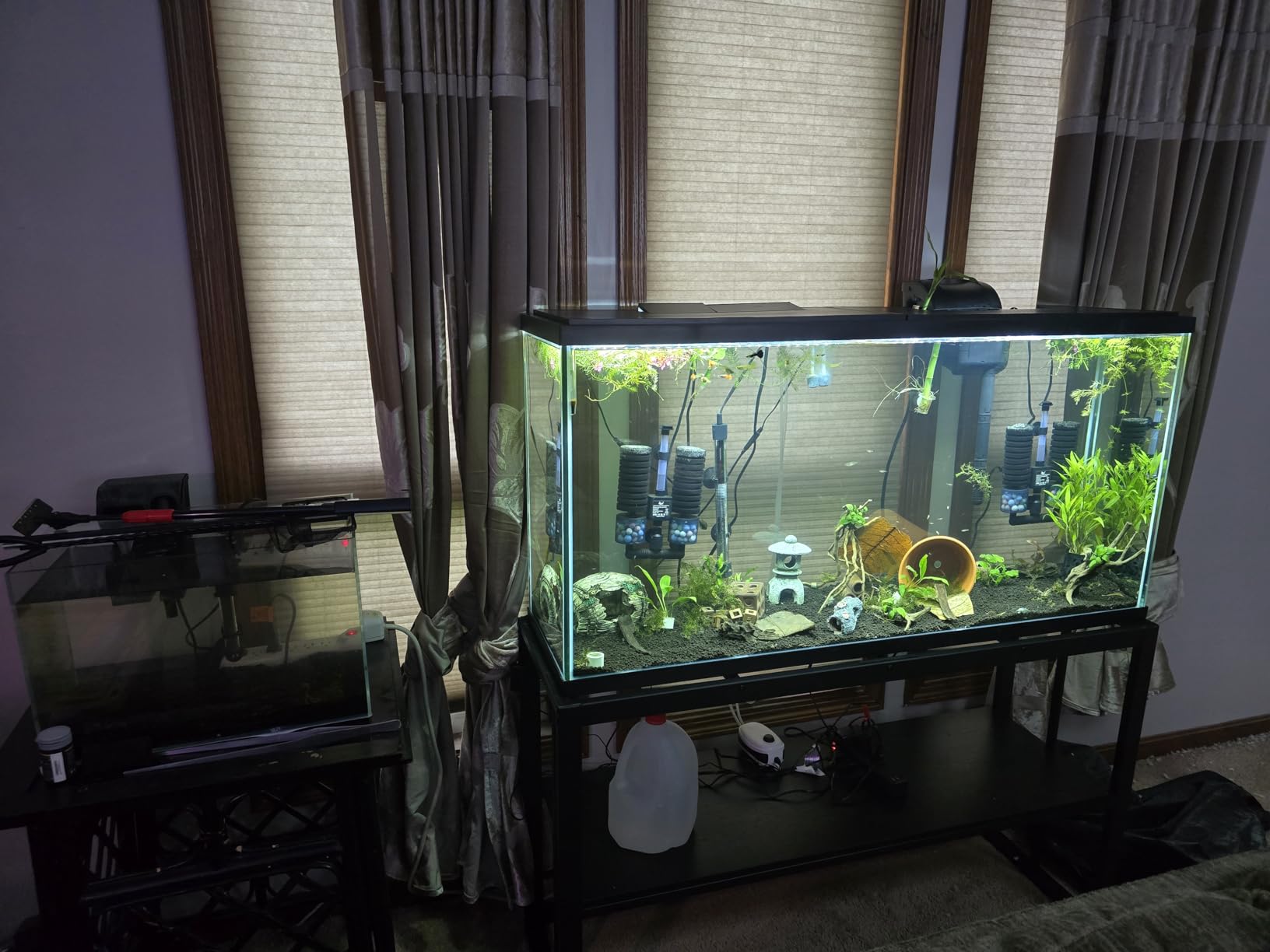 VOWNER 55-75 Gallon Fish Tank Stand, Metal Aquarium Stand, Black customer photo 1