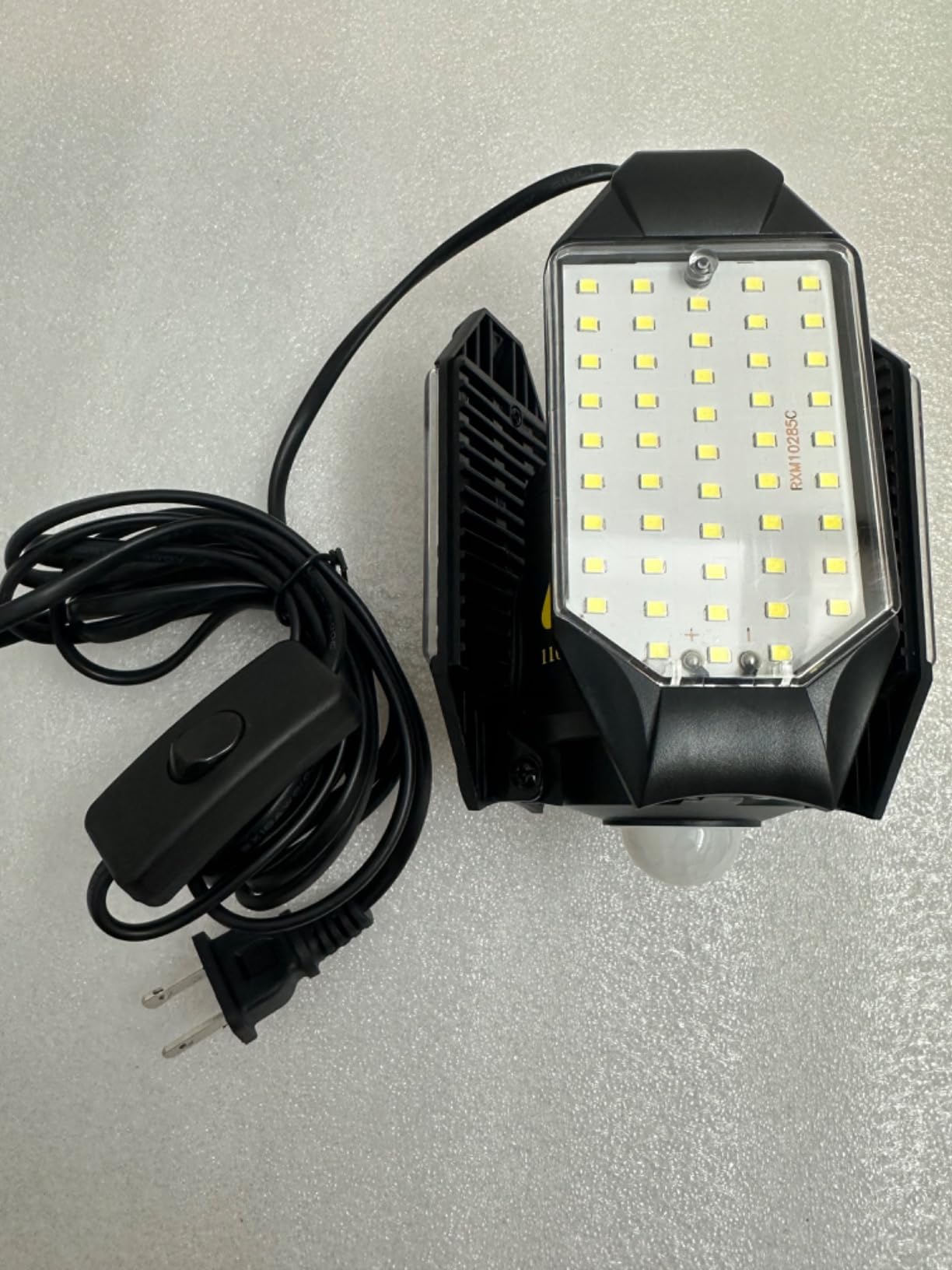 Motion Sensor Garage Light Plug in, 8000LM 6500K Shop Light 3 Modes customer photo 2