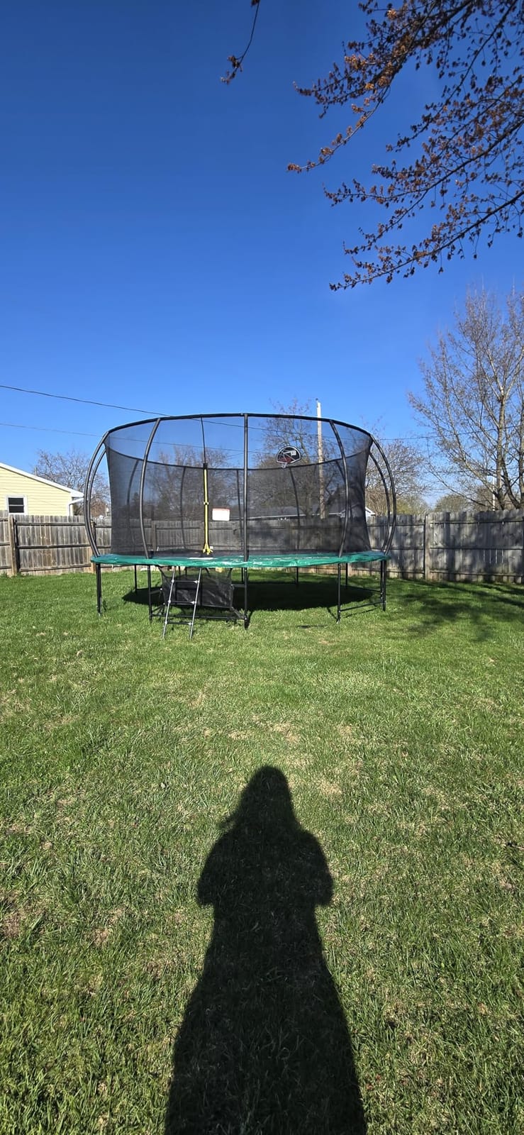 Lyromix 12 14 15 16FT Outdoor Trampolines for Kids and Adults, Pumpkin Trampolin with Curved Poles, Recreational Trampolin with Basketball Hoop and Safety Enclosure Net for Kids and Adults customer photo 2