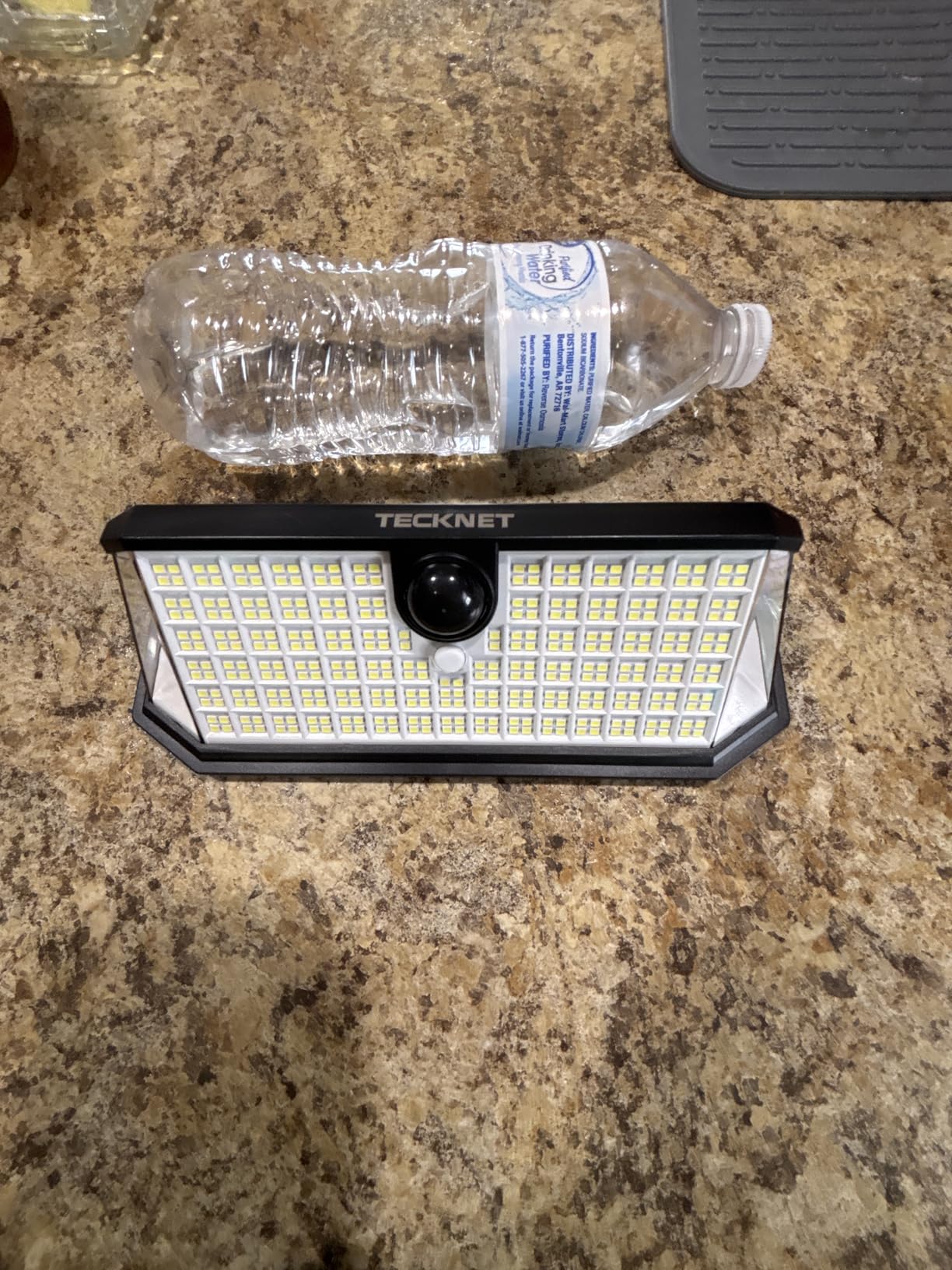 TECKNET 416 LED Solar Lights Outdoor Motion Sensor Waterproof 4200lm,2 Pack customer photo 2
