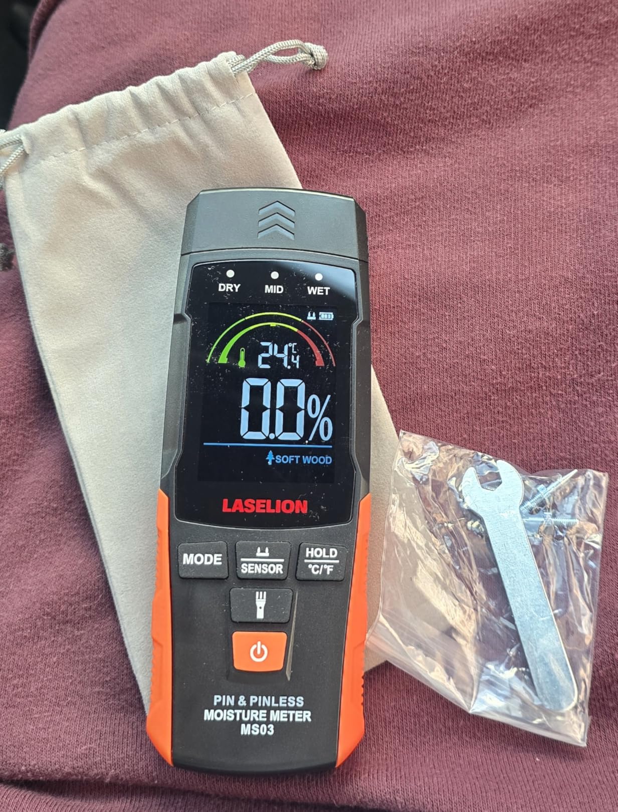 LASELION 2-in-1 Pin & Pinless Moisture Meter MS03 – Accurate Moisture Detection for Wood, Concrete, Drywall, and More – LCD Display with Hold Function, Flashlight, and Auto Power Off customer photo 1