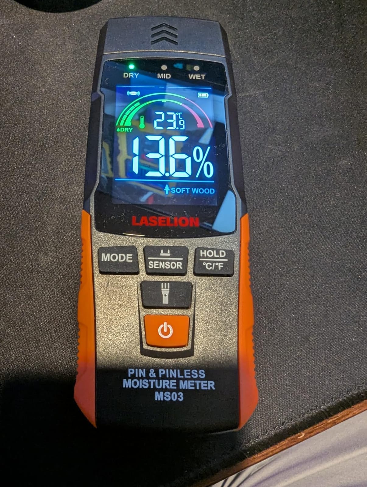 LASELION 2-in-1 Pin & Pinless Moisture Meter MS03 – Accurate Moisture Detection for Wood, Concrete, Drywall, and More – LCD Display with Hold Function, Flashlight, and Auto Power Off customer photo 2