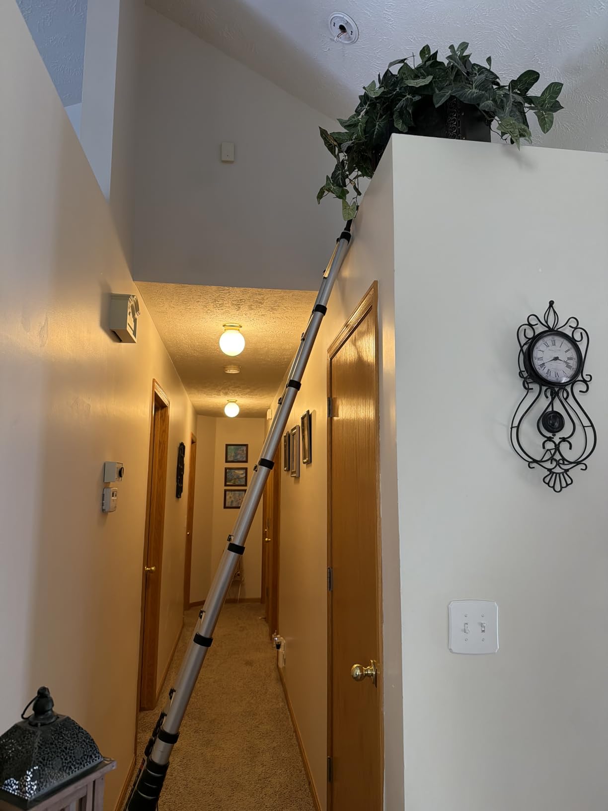 Telescoping Ladder,12.5FT Aluminum Extension Ladder,330lbs Max Capacity customer photo 1